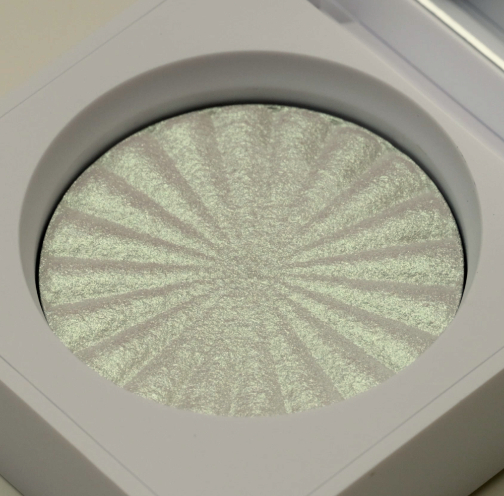 OFRA Mini Highlighter - Out of This World – OFRA 日本公式ストア